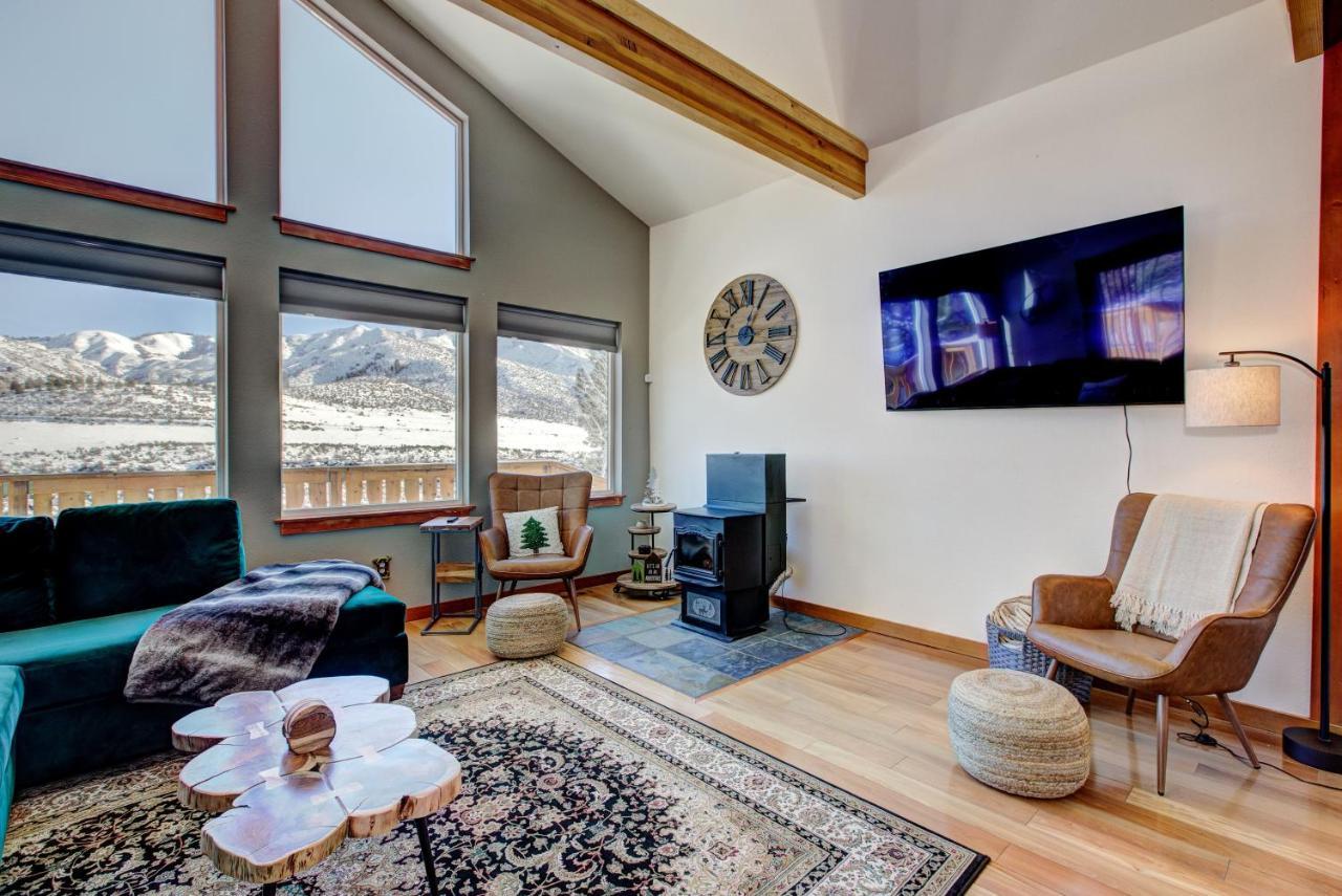 Twin Pines Cabin In Wilderness Ranch On Hwy 21, Amazing Views, 20 Ft Ceilings, Fully Fenced Yard, Pet Friendly, , Go Paddle Boarding At Lucky Peak, Or Snowshoeing In Idaho City And Take In The Hot Springs, Sleeps 10! Boise Exterior foto